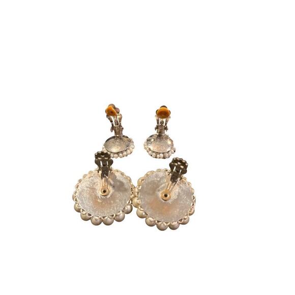 Vintage Cluster Faux Pearl Clip-On Earrings Two Pairs - Picture 2 of 2